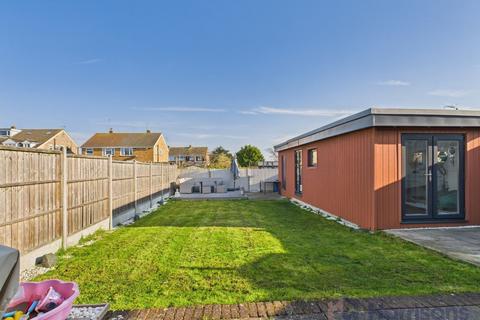 Minterne Avenue, Sittingbourne, Kent... 3 bed semi