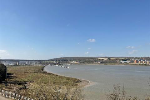 Keating Close, Rochester, Kent 1 bed flat for sale