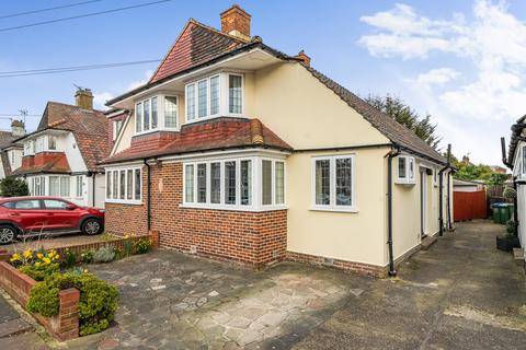 Crombie Road, Sidcup DA15 3 bed semi