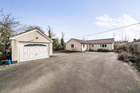 Wroughton, Costow, Swindon, SN4 2 bed detached bungalow for sale