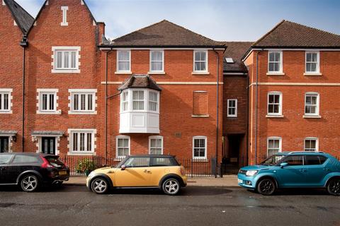 Gigant Street, Salisbury 1 bed flat for sale