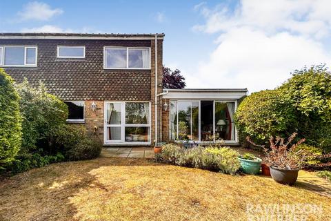 Buckingham Gardens, West Molesey KT8 4 bed end of terrace house for sale