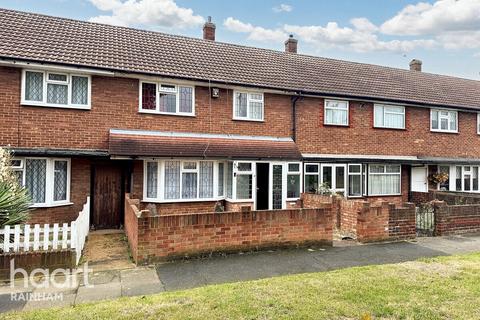 Kingaby Gardens, Rainham, RM13 7PH 3 bed terraced house for sale