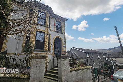 Ty Celennyn, Pentre CF41 4 bed semi