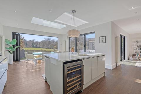 Woodford Green IG8 4 bed semi