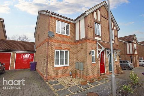 Serpentine Close, Stevenage 3 bed semi