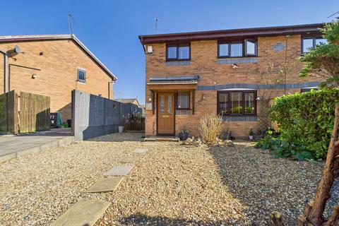 Felstead, Skelmersdale, WN8 6QU 3 bed semi