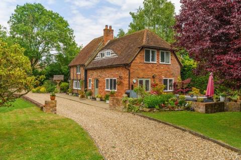 Ivinghoe Aston, Leighton Buzzard, LU7 5 bed detached house for sale
