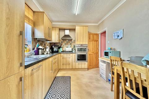 Luscombe Road, Paignton 2 bed semi