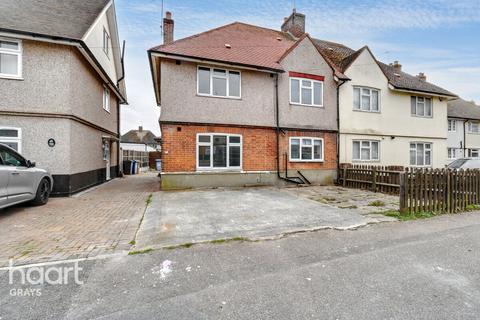 Stephenson Avenue, Tilbury 4 bed semi
