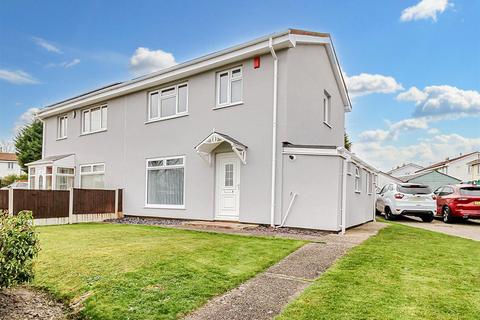 Bracebridge Drive, Bilborough... 3 bed semi
