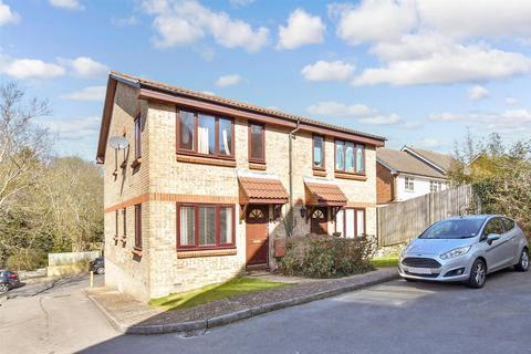 Birchfields, Walderslade, Chatham, Kent 1 bed ground floor flat for sale