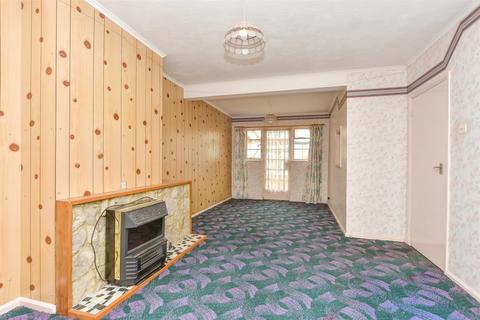 Stonebridge Road, Northfleet... 3 bed semi