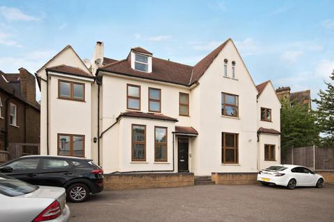 Regents Park Road, London N3 2 bed flat for sale