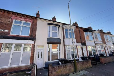 Wilberforce Road, Leicester 3 bed terraced house for sale