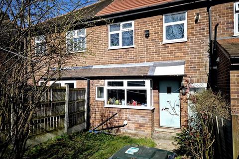 Cliff Side Gardens, Leeds 3 bed terraced house for sale