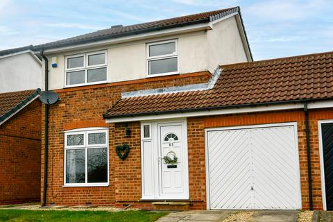 Cross Hills Lane, Selby, YO8 3 bed detached house for sale