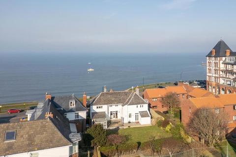 North Promenade, Whitby YO21 5 bed detached house for sale