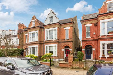 St. Marys Grove, London, W4 3 bed flat for sale