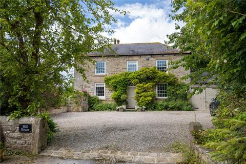 Ripley, Harrogate, North Yorkshire, HG3 6 bed detached house for sale