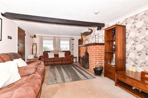 Claygate Road, Maidstone ME18 4 bed semi