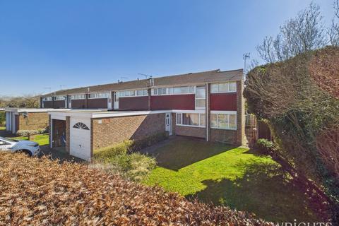 Herns Lane, Welwyn Garden City AL7 4 bed end of terrace house for sale