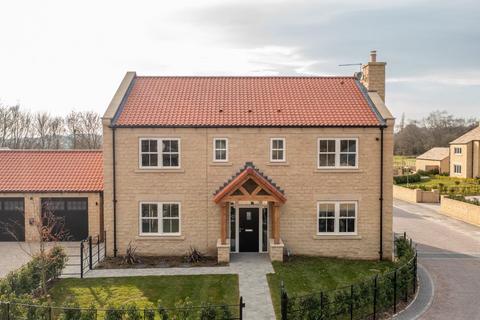 Scarcroft Crescent, Leeds LS14 5 bed detached house for sale