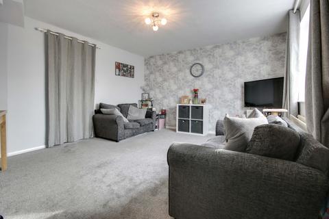 Walnut Way, Barnstaple EX32 2 bed terraced house for sale