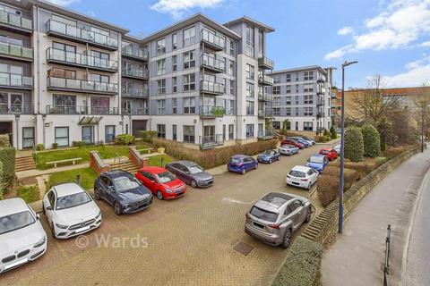 McKenzie Court, Maidstone, Kent 2 bed ground floor flat for sale