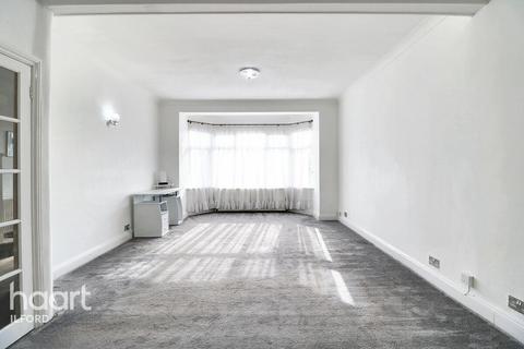 Perth Road, Ilford 3 bed terraced house for sale