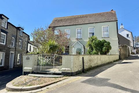 The Cross House, Padstow, PL28 8 bed house for sale