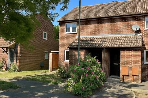 Fitzjohn Close, Guildford 1 bed maisonette for sale