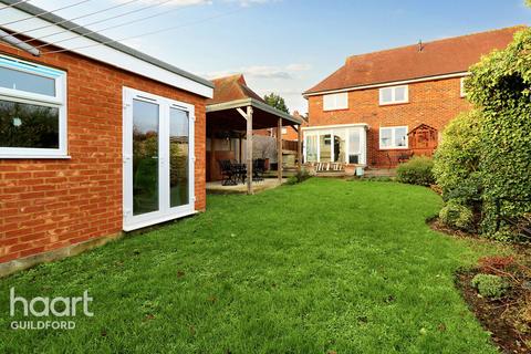 Fentum Road, Guildford 3 bed semi