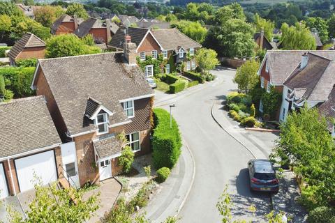 Dando Drive, Marlborough, SN8 3 bed detached house for sale
