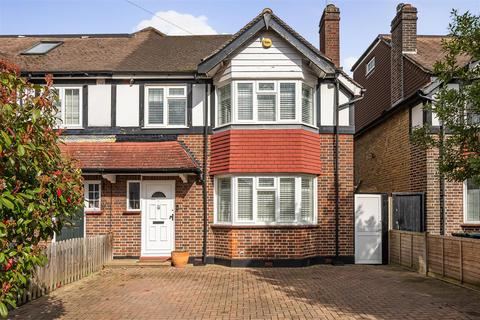 Dukes Avenue, Kingston Upon Thames KT2 3 bed semi