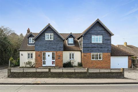 Maldon Road, Hatfield Peverel... 4 bed detached house for sale