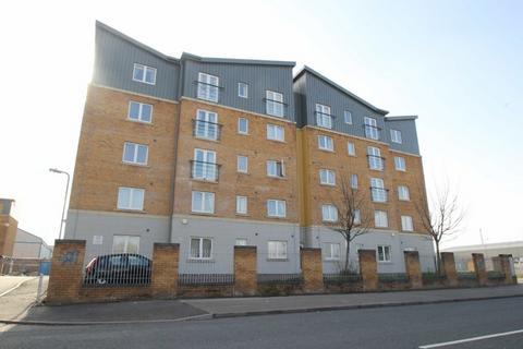 Moorhead Close, Cardiff CF24 2 bed flat for sale