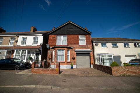 Middle Deal Road, Deal CT14 4 bed detached house for sale