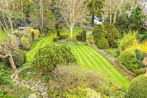Laglands Close, Reigate, Surrey 4 bed link detached house for sale