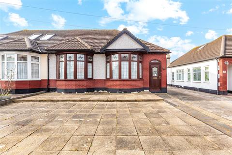McIntosh Road, Marshalls Park, RM1 2 bed bungalow for sale