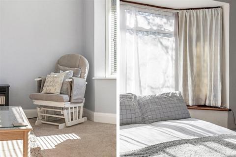 Roffes Lane, Chaldon CR3 4 bed detached house for sale