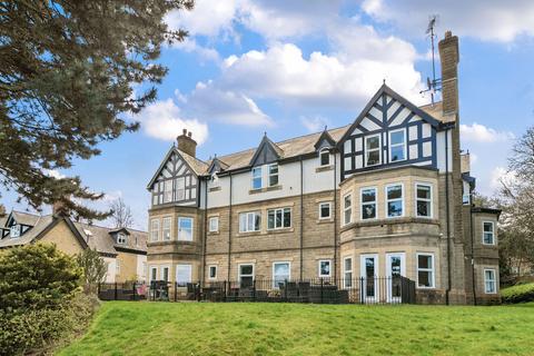 Park Avenue, Roundhay, Leeds, West... 2 bed flat for sale