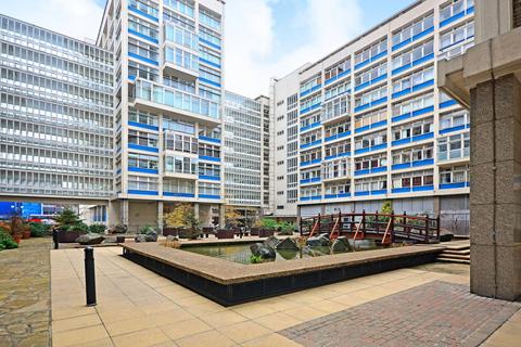 Newington Causeway, Borough, London, SE1 2 bed flat for sale