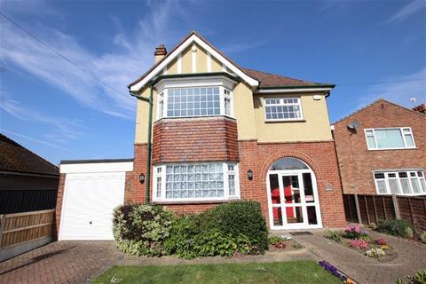 Wash Lane, Clacton on Sea 4 bed detached house for sale