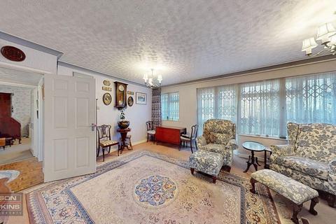 Gooden Court, Harrow On The Hill HA1 3 bed flat for sale