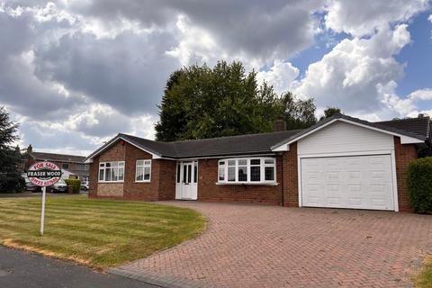 Stencills Road, Walsall, WS4 4 bed detached bungalow for sale