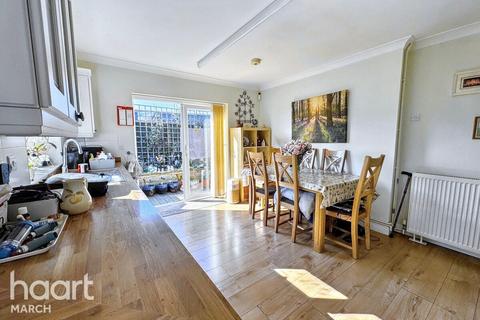 Meadowlands, March 2 bed detached bungalow for sale