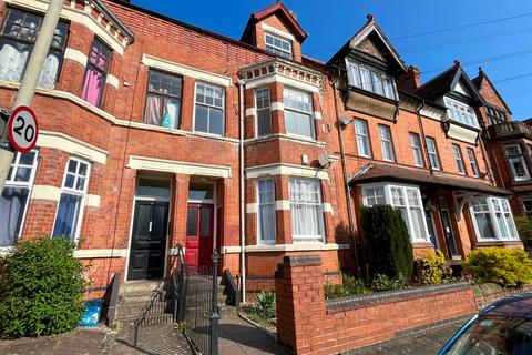 Clarendon Park Road, Leicester LE2 1 bed flat for sale