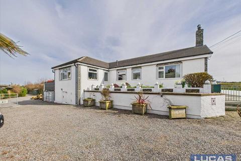 Mount View, Llaneilian Road, Llaneilian 2 bed detached house for sale