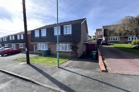 Coxcroft Avenue, Brierley Hill, DY5 2EB 2 bed semi